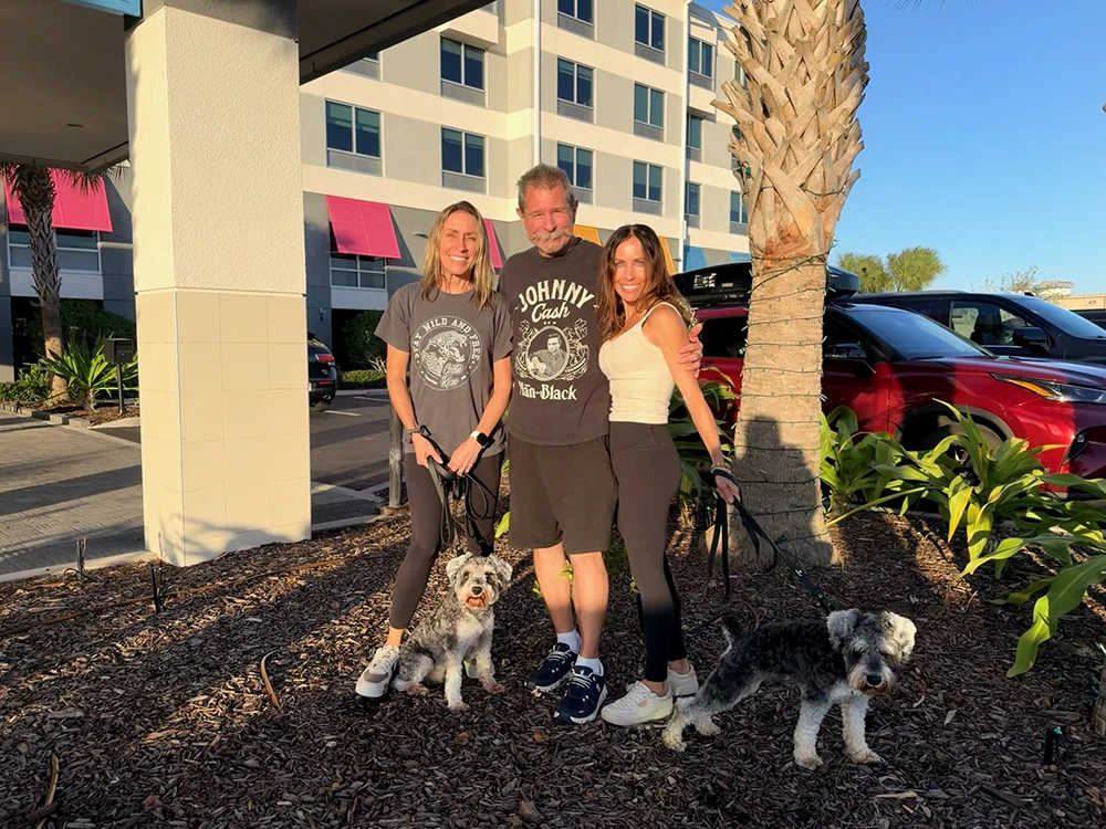 Shannon and Faye with Bill Whitstine